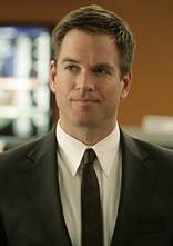 安东尼·蒂诺佐Anthony“Tonny”DiNozzo